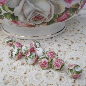 12mm Tensha Beads White with Dusty Rose Pink Cabbage Roses 6PCS