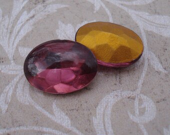 Vintage 18x13mm Amethyst Purple Smooth Top Gold Foiled Pointed Back Oval Glass Cabs or Jewels 2PCS *Read *