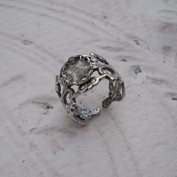Vintage Adjustable Antique Silver Filigree Ring with 8x10mm Oval Setting 1PC