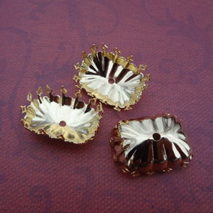 25x18mm Gold Plated Fancy Crown Edge Octagon Settings with Center Rivet Hole for Pointed or Flat Back Cabs 2PCS