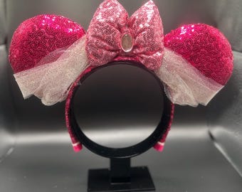 Slapende prinsessenmuisoren. Op Aurora geïnspireerde oorhoofdband. "Maak het roze!"