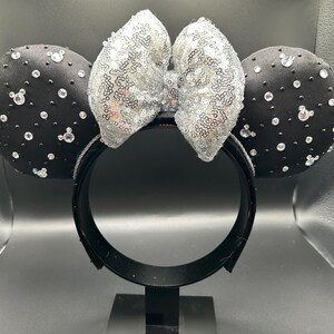 Black Crystal Light-Up Minnie Mouse Ears Headband with Silver Sequin Bow image 2