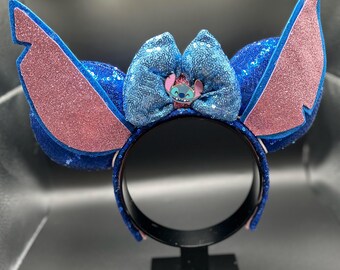 Op Experiment 626 geïnspireerde muizenoren, hoofdband met gestikte oren. Grote blauwe oren