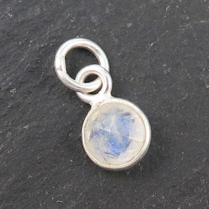Sterling Silver Rainbow Moonstone Round Charm 6mm