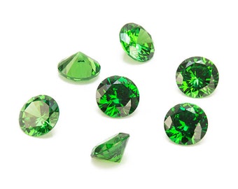 Pack of 10 ~ Cubic Zirconia Round ~ Green ~ Various Sizes