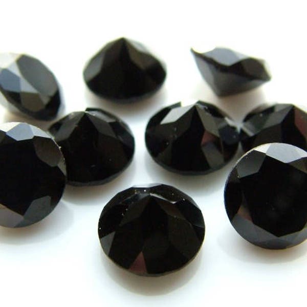 Piedra preciosa redonda facetada de espinela negra ~ varios tamaños