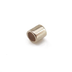 9 kt gouden krimpfolie 2 mm x 2 mm ~ 1 stuk