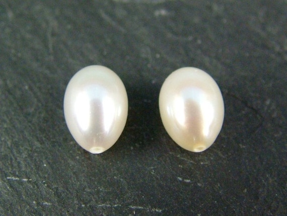 Half drilled hotsell freshwater pearls