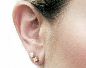 Cube earring, Mini Cube Stud Earrings, 14k yellow gold earrings, square earrings, gold earrings, Geometric Earrings, Minimalist Earrings