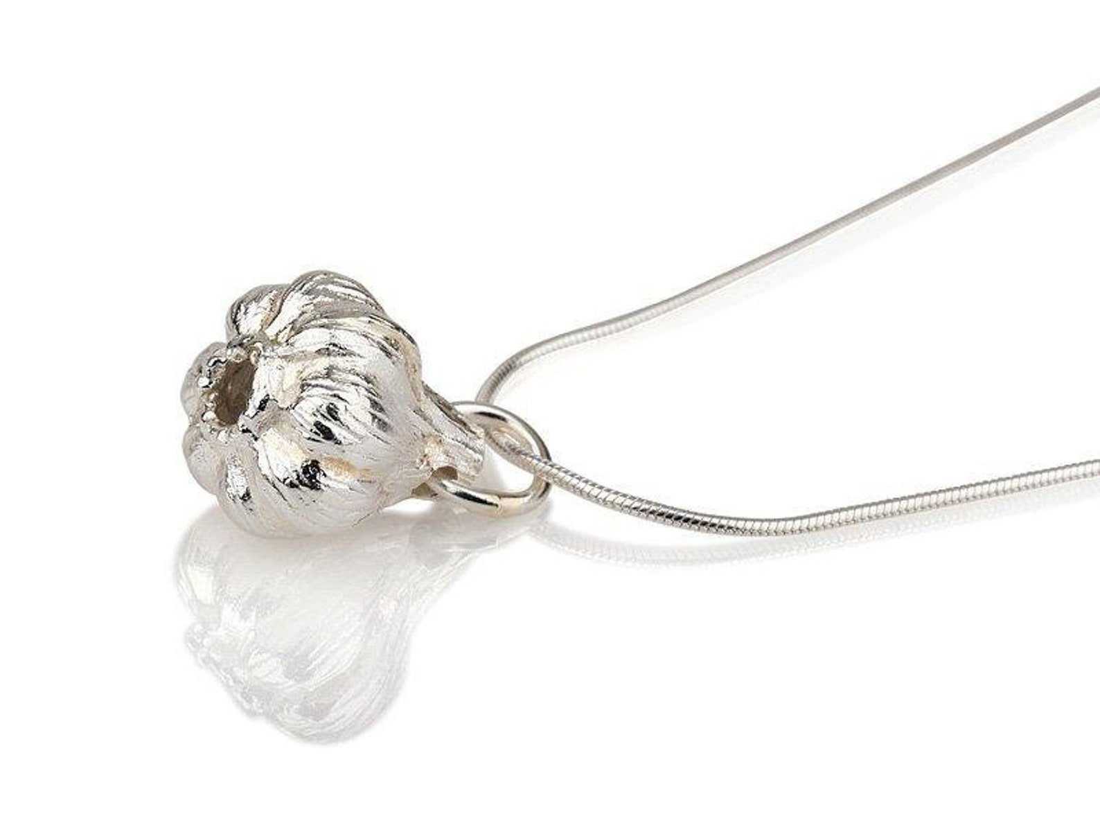 Garlic Silver Charm, Garlic Necklace, Garlic Bulb Pendant, Garlic Pendant, Sweet Charm, Food
