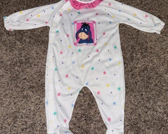 Vintage 90's Pooh Eeyore One Piece Baby Footed Sleeper Medium 12-18 Lbs