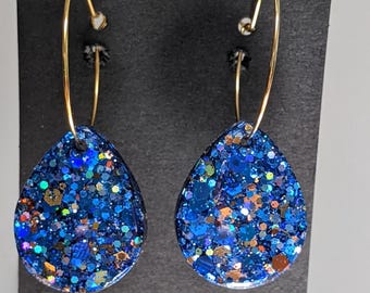 Boucles d'oreilles en résine scintillante en forme de larme, bijoux pendants scintillants bleus, fête des mères