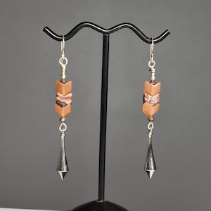 Boucles d'oreilles cornaline chevron et pierres de jaspe pavot avec poids d'horloge français vintage en argent sterling crochets français