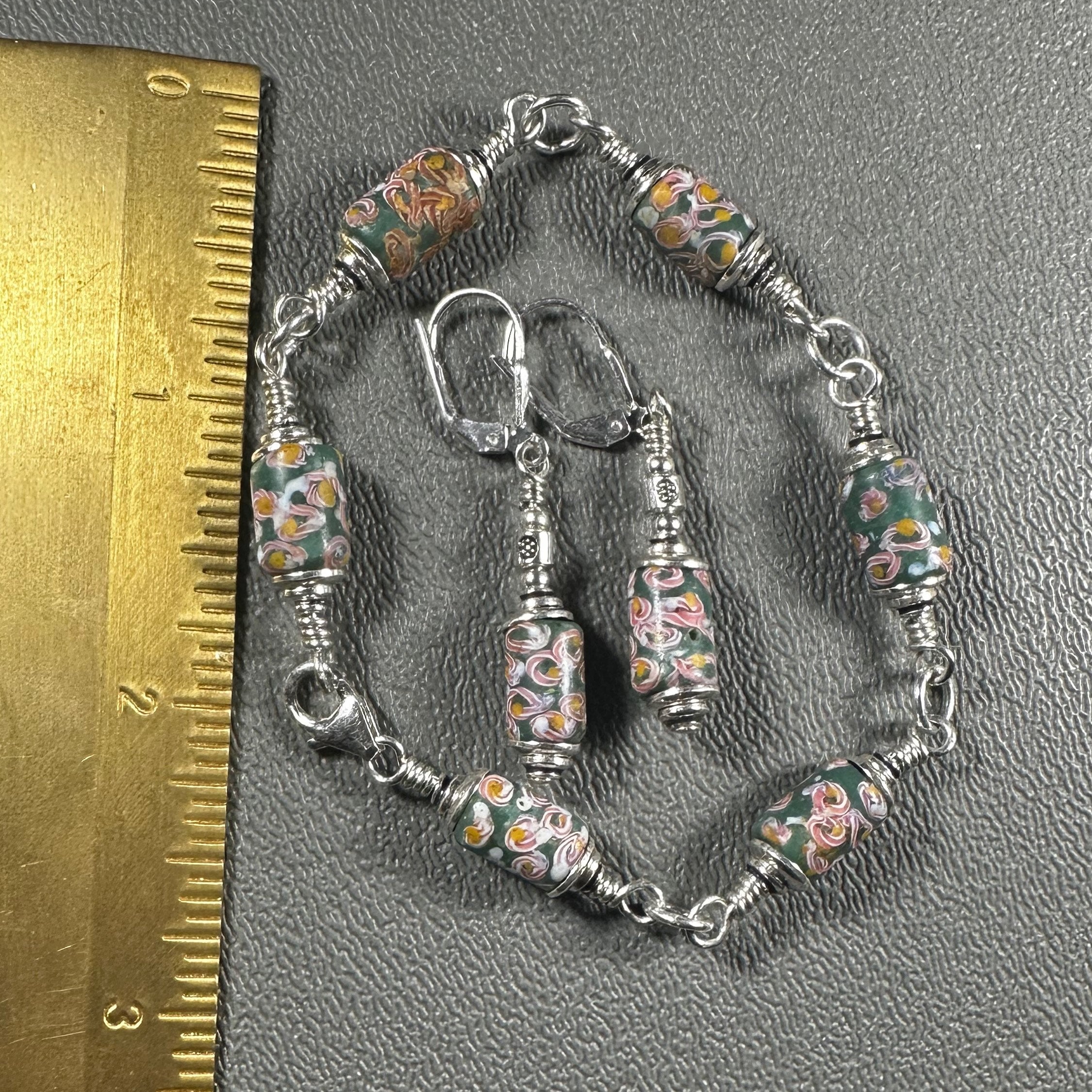 Rare Small Fine Murano Glass Beads for African Market. By KD-W.  Bracelet 7.5 inches