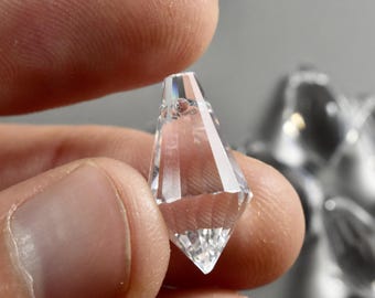 Clear Crystal Preciosa MC Drops in perfect condition. Destash For Jewelry Designers