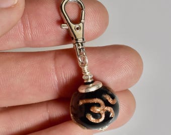 Bead Clip. Very Rare Ohm Bead made 1800s Murano
