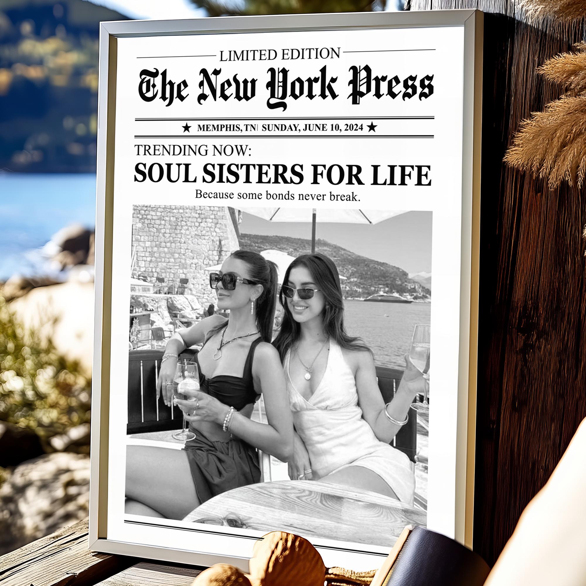 Friends Framed Wall Art, Custom Friends Print, Personalized Gift, Gift for Her, Gifts for Graduates, Framed Retro Wall Art, Bestie Gift, T1