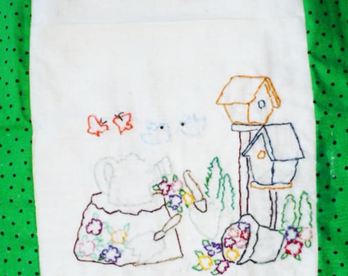 Spring Garden Slow Stitch Sampler Kit and Embroidery Quilt Block Pattern With Foundation Fabric and Floss Gift For Mom