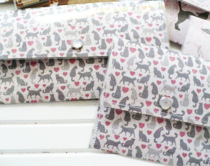 Large Gray Cat Wallet For Women and Cat Coin Purse With Hearts Card Holder Gift for Young Adult, Preteens, Teens and Kids.