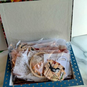 Craft Kit for Beginners Slow Stitching Kit Embroidery Tutorial Video Tutorial Pink Fabric White Fabric Cream Fabric Lace Ribbon Buttons Shabby Chic Supplies Junk Journal Supplies Craft Group Activity Kit
