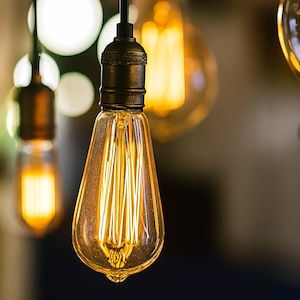Vintage Style Plug In Pendant | Swag Ceiling Light | 2 to 4 Heads | Dimmer Option | 5 Meter Cord | Edison Bulb