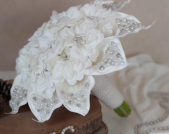 Handmade Pearl Crystal Wedding Bouquet,  Elegant Bridal Flower Accessory