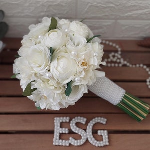İvory peony bridal bouquet, Wedding accessory, Pearl Beaded Bridal flower, Ivory Bridesmaid Bouquets