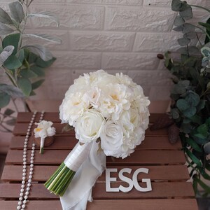 ivory flowers Bouquet, Pearls wedding accessory, Handmade Bridal Bouquets, bridesmaid, boutonniere