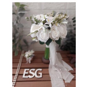 Elegant White Rose & Calla Lily Bridal Bouquet, Faux Flowers with Pearls Greenery, Handmade Wedding Bouquet for Bride