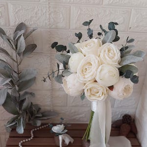 Large Flower Bridal Bouquet, dusty leaves, artificial Bouquets, ivory, eucalyptus detailed bouquet