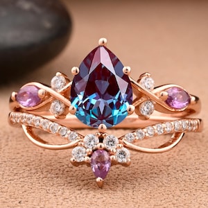 Vintage Alexandrite Engagement Ring Set Pear Cut Alexandrite Wedding Ring Set Curved Wedding Band Amethyst Moissanite Cluster Ring For Women