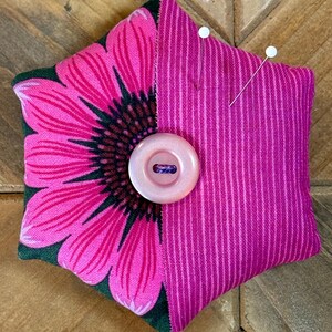 Nadelkissen - Half Hexie - Echinacea Rotviolett