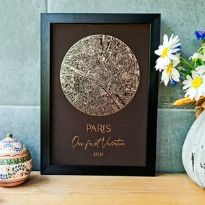 Illustration personnalisée de plan de ville en feuille d'or : célébrez l'histoire de notre ville romantique avec un texte personnalisé. Cadeau pour couple, oeuvre d'art personnalisée