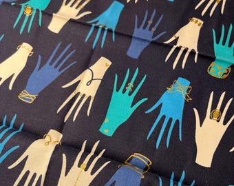 Tela Lovely Hands de Cotton + Steel – Estampado metálico azul marino (de Remnant)