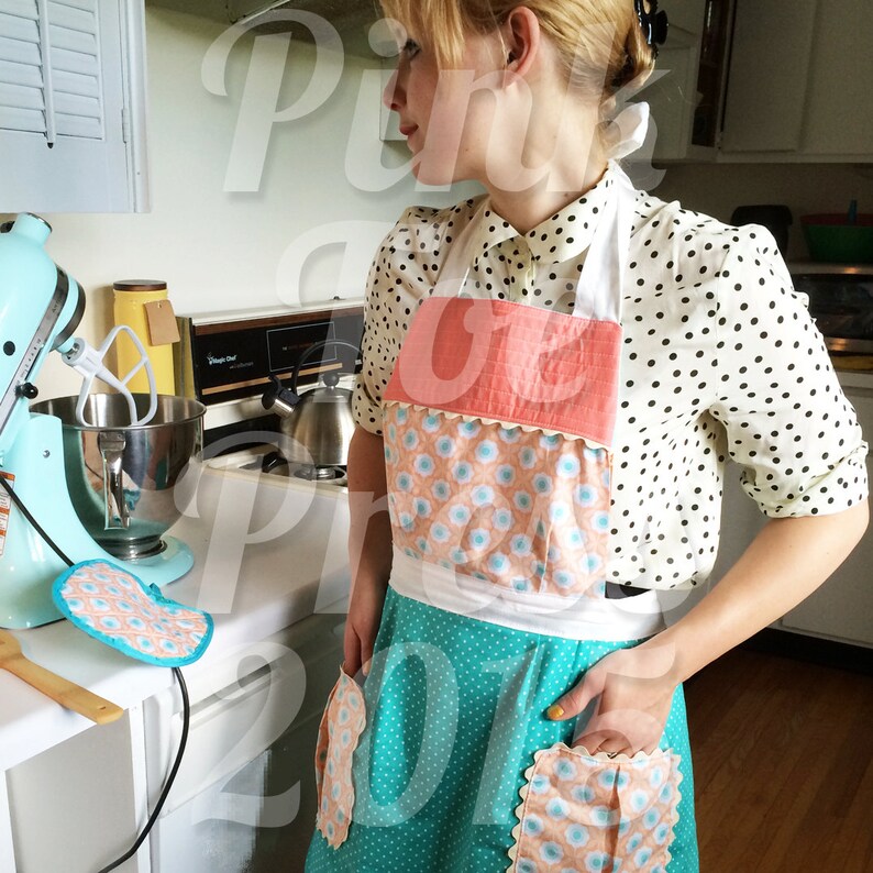 Retro Quilted Apron DAISY Vintage Style Apron Coral Teal Powder Blue Reversible