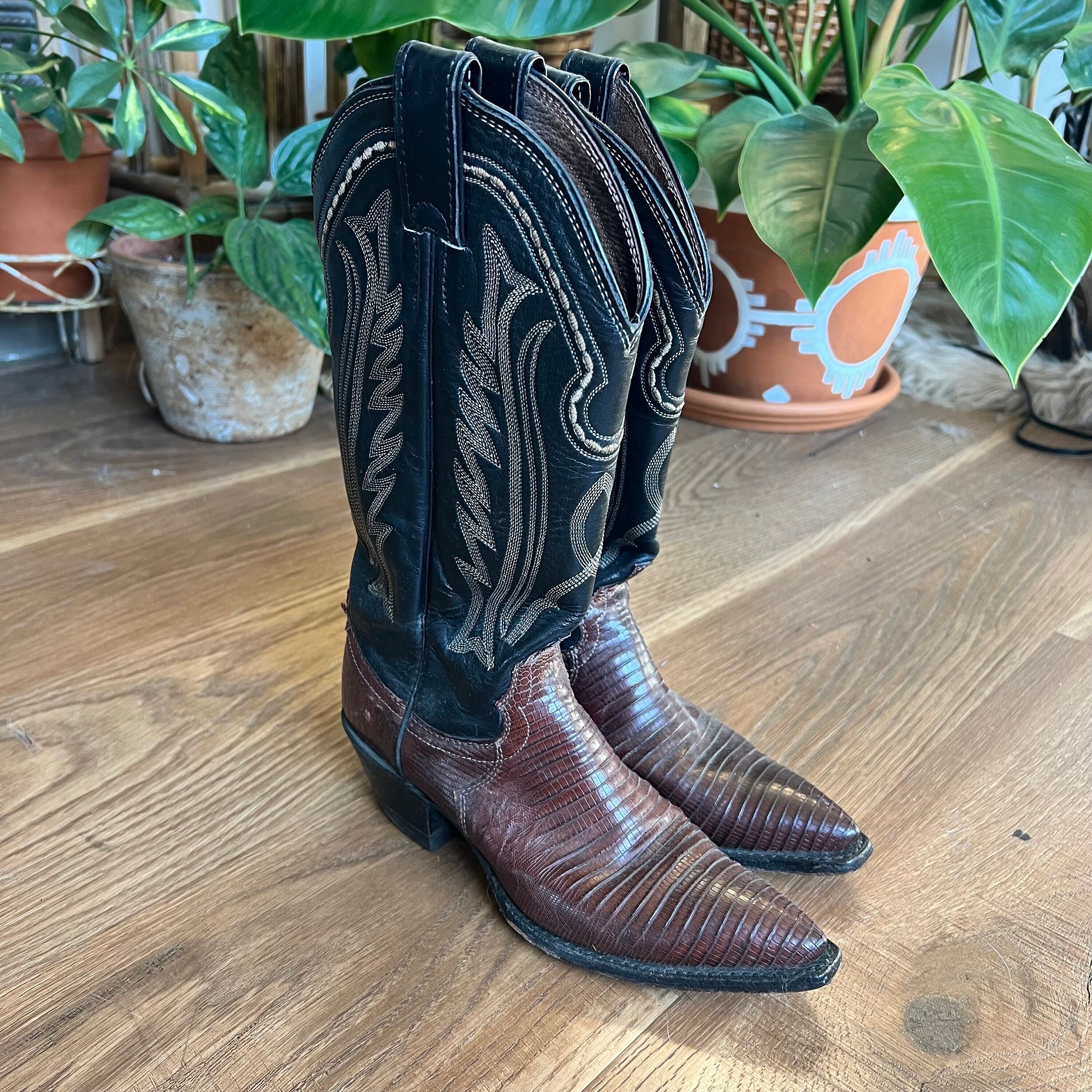 Vintage Justin Cowboy Boots Black and Brown Country Western  display picture 2