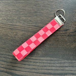 Checkered Key Fob Keychain Wristlet image 3