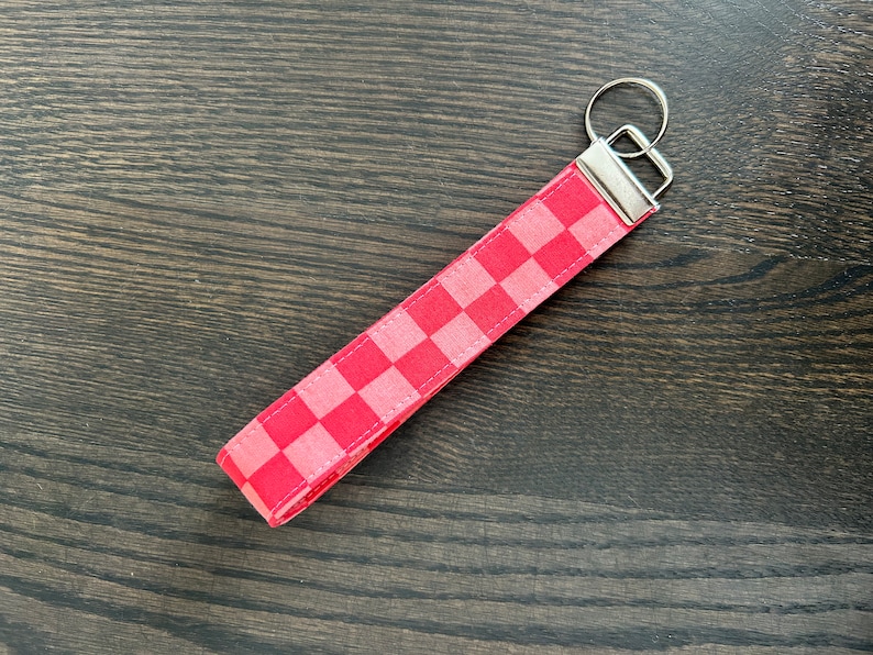 Checkered Key Fob Keychain Wristlet image 3