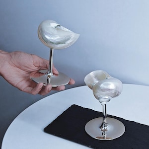 Silver Vintage Martini Glasses • Shell Martini Glasses • Seashell Wine Glasses • Wedding Anniversary Bridesmaid Gift • Hen Do Bachelor Party
