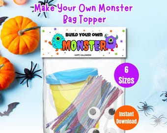 Puede incluir: Un kit de manualidades con temática de Halloween con un adorno para bolsa que dice "Make Your Own Monster". El kit incluye un recipiente amarillo con tapa azul, limpiapipas de colores, ojos saltones y un círculo morado que dice "6 Tamaños". También hay calabazas y arañas.