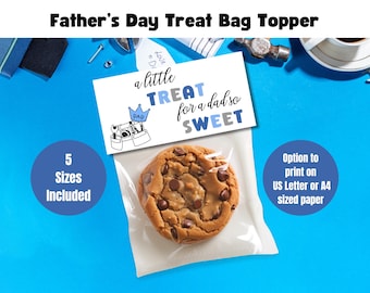 Może przedstawiać: Ciasteczko z kawałkami czekolady w przezroczystej torebce z nakładką na torebkę na Dzień Ojca. Na nakładce widnieje napis "a little TREAT for a dad so SWEET" z grafiką skrzynki narzędziowej. Zawiera tekst "5 Sizes Included".