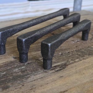 Rustic Black Iron Cabinet Handles and Knobs, Farmhouse Drawer Pulls, Vintage Kitchen Hardware Set