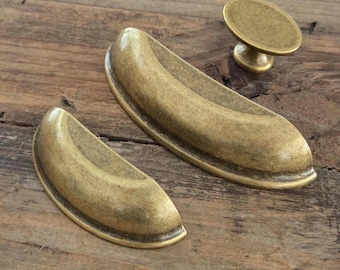 1 Paar antike Messing Griffe und Knäufe: Italienische Vintage Patina Hardware