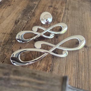 Tiradores y pomos para armarios de cromo pulido, tirador de cajón curvo moderno, herrajes para tocador y cocina, tirador de diseño italiano de 3-3/4" x 5".