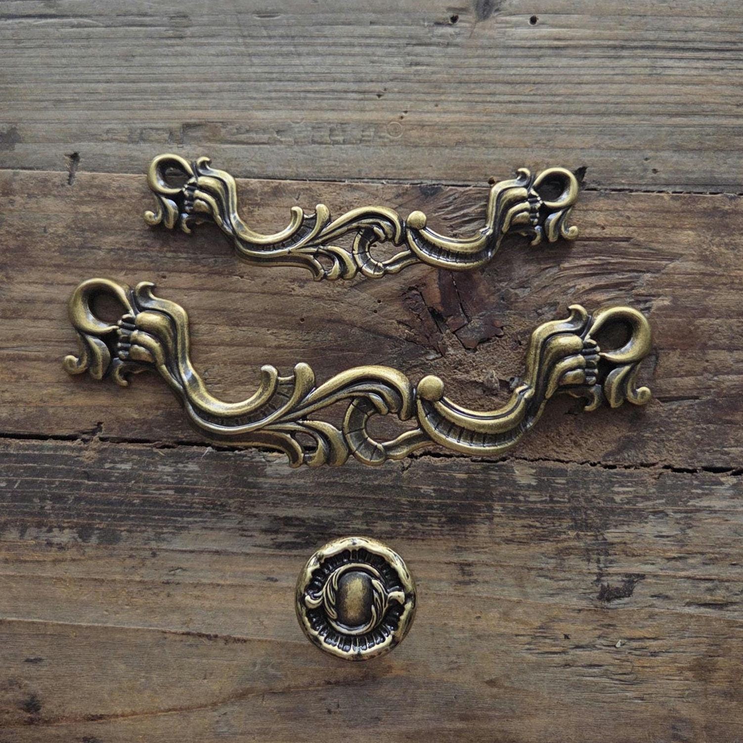 old fashioned dresser pulls Vintage Hardware Knobs SET of (3) Drawer Pulls Shabby Chic Cabinet Paintable Dresser Pulls Farmhouse Decor Handles Restoration Hardware USA