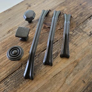 Rustic Cabinet Pulls and Knobs, Vintage Black Iron Cabinet Hardware, Farmhouse Drawer Pulls, Black Kitchen Handles, Made in Italy