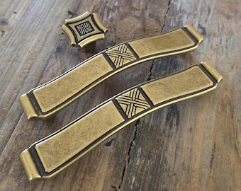 Juego de herrajes rústicos de latón antiguo para gabinetes: Tiradores de cajón italianos vintage