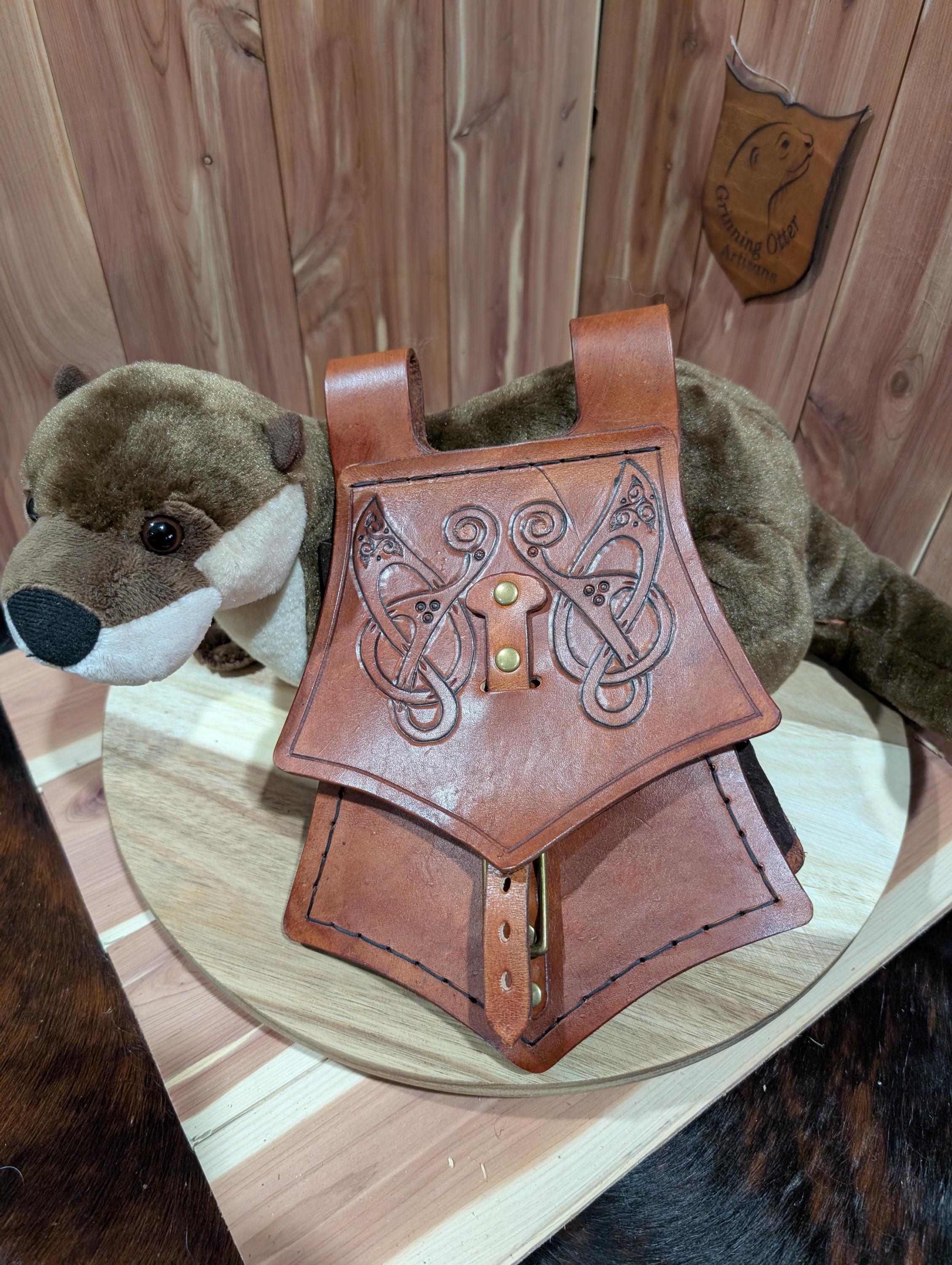 VTG Leather Belt Pouch Handcrafted Renaissance Faire Medieval Cosplay LARP SCA Leather Medieval Belt Pouch: Renaissance Faire Viking  main image 3