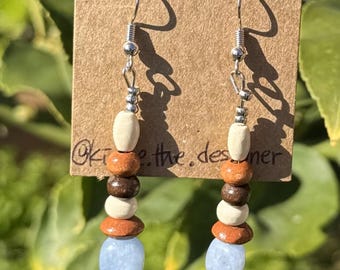 Pendientes hechos a mano con piedra preciosa de amatista