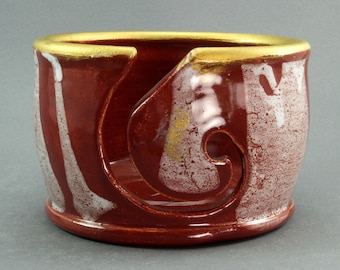 Small Yarn Bowl, an original handmade creation in stoneware, the perfect gift for a special knitter!